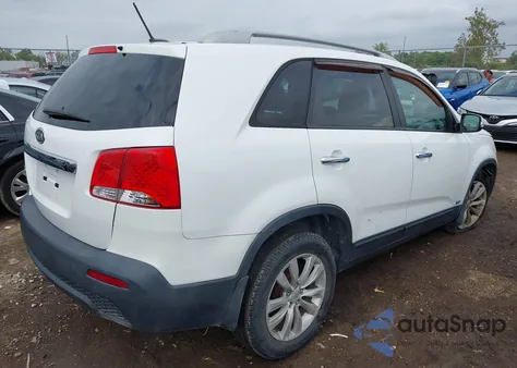 2011 Kia Sorento Lx V6 z USA, uszkodzony, nr VIN 5XYKTDA22BG082530